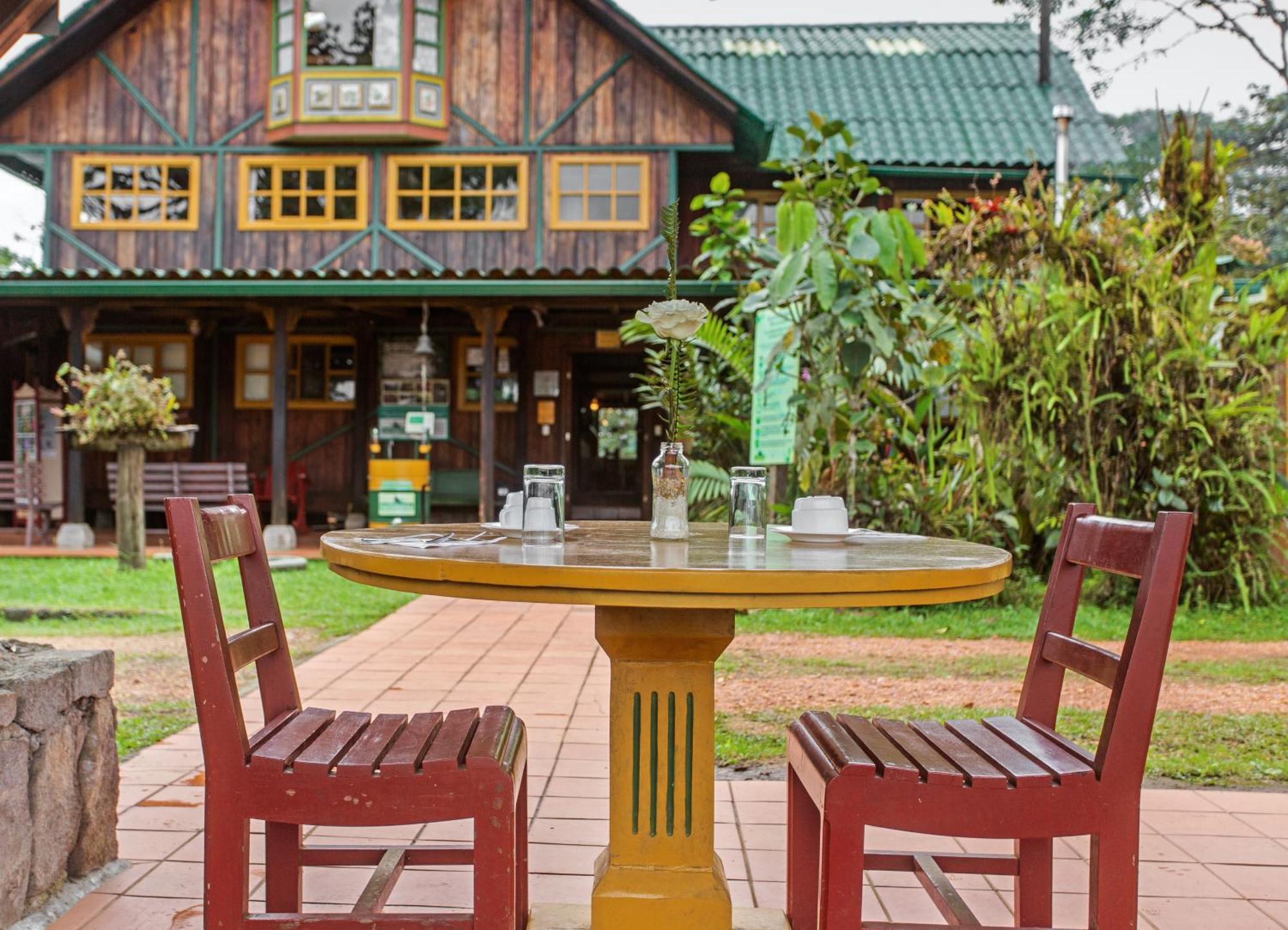 Sachatamia Lodge Mindo Exterior photo